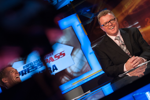 Liverpool legend, ESPN analyst Nicol on his career, 'Reds' at Fenway ...