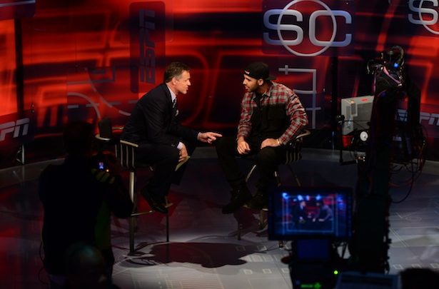 Photo of Drake visits ESPN