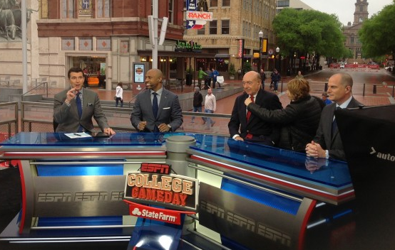 Photo of The Monday Lineup: Behind the scenes at the Final Four PLUS: 11 ESPN moments from the weekend