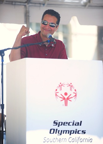 Kevin Negandhi joins Special Olympics event in LA