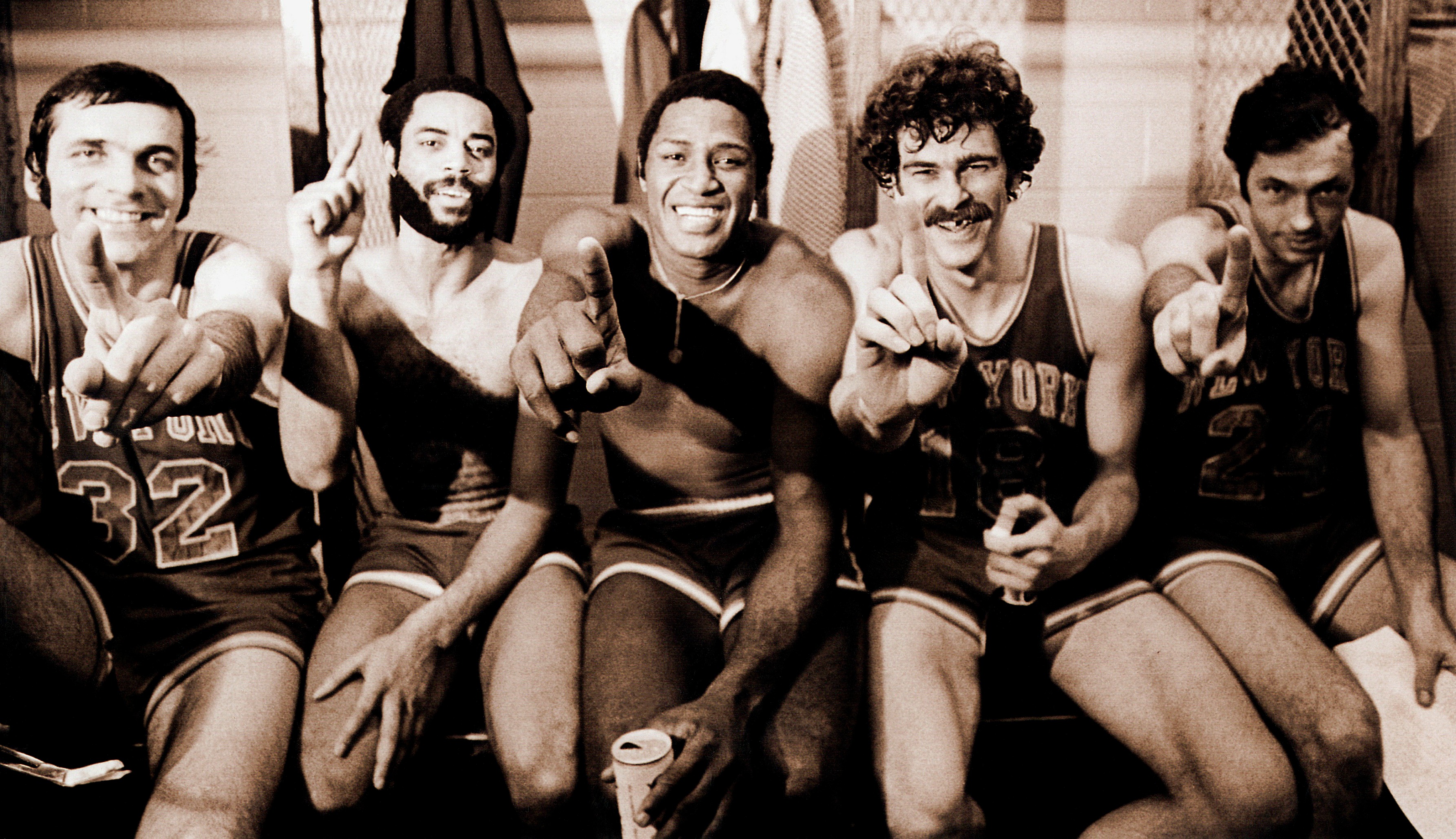 1970s c. Phil Jackson NY Knicks Wire Photo Lot of (5)