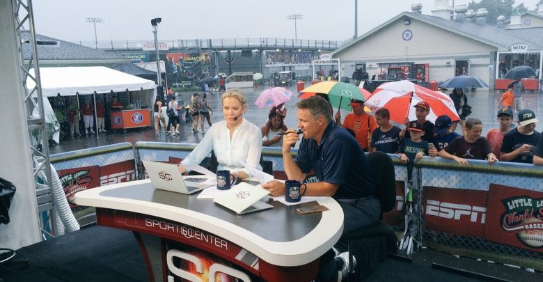 Photo of Crawford signs ESPN contract extension, slides into LLWS, SportsCenter duties