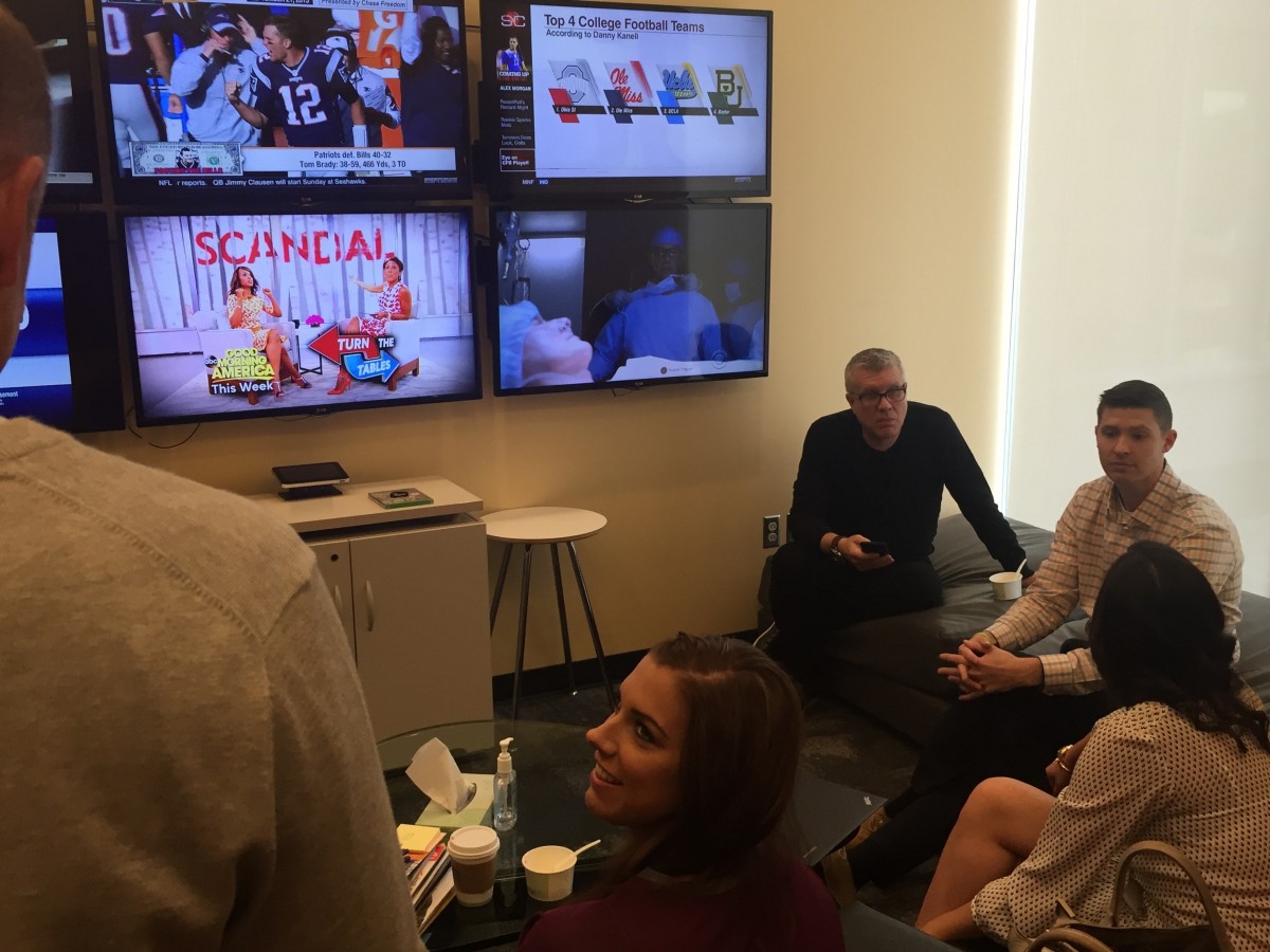 Alex Morgan's ESPN visit - ESPN Front Row