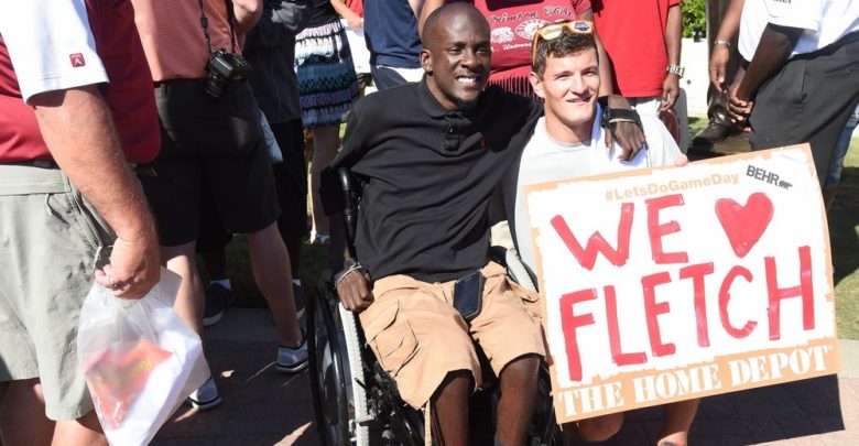 Photo of College GameDay guest Fletcher Cleaves shares important message: “It Can Wait”