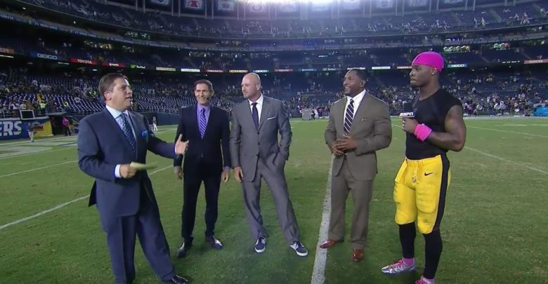 Photo of Motha, Levy help take SportsCenter on the road for Monday Night Football