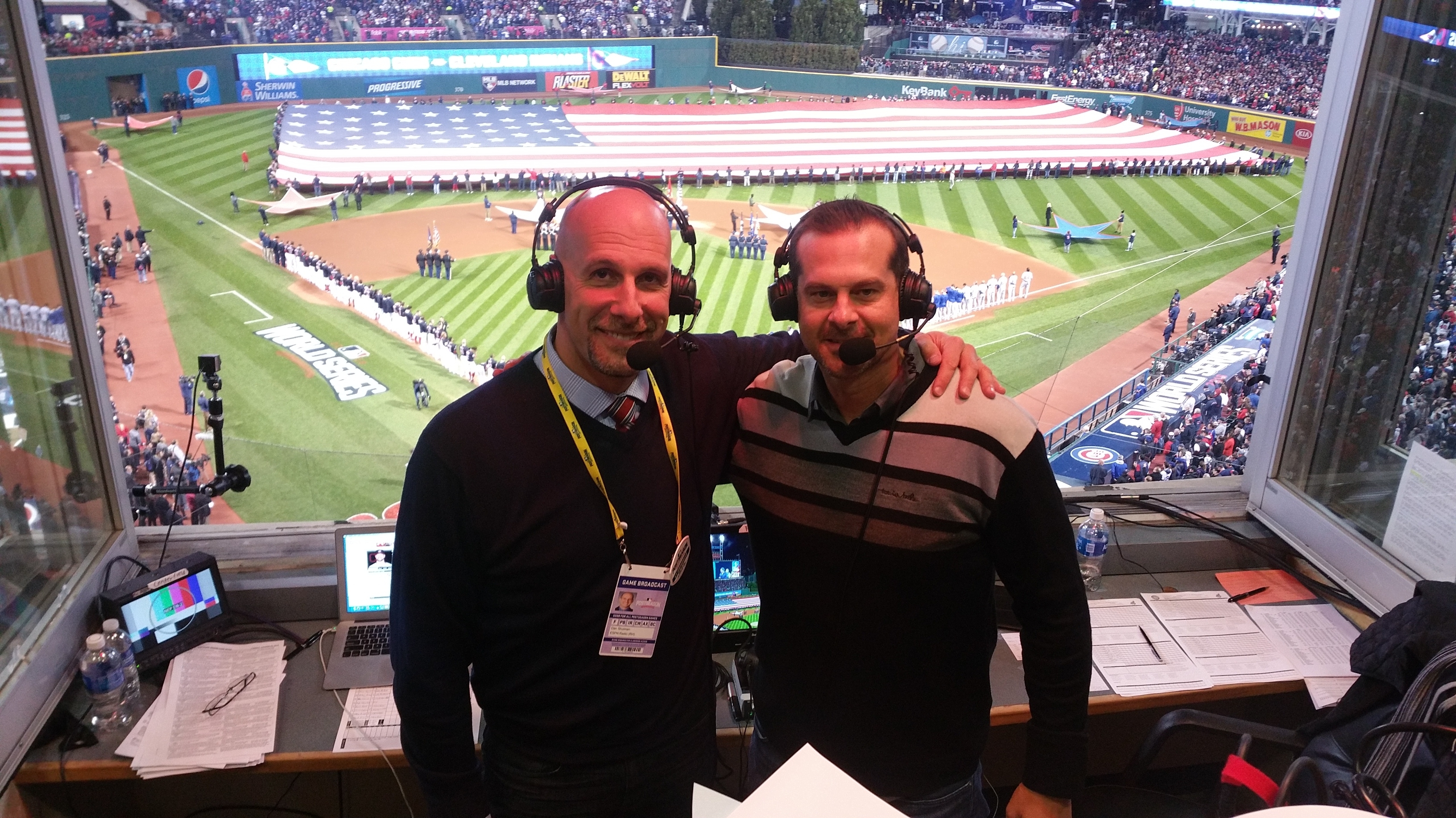 Dan Shulman (left) and Aaron Boone. (Ben Cafardo/ESPN)