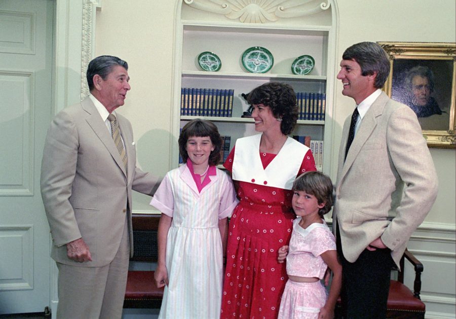 On June 25, 1985, President Ronald Reagan (L) greets (L-R) Nichole, Susan, Andrea and Andy North in the Oval Office. North won the 1985 U.S. Open. (Photo courtesy of Ronald Reagan Library)
