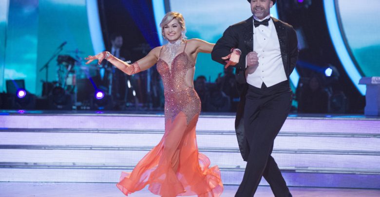 Photo of Exchange students: DWTS finalists Arnold, ESPN’s Ross teach each other