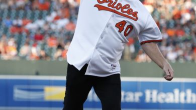 Custom Jerseys for ESPN's MLB Little League Classic on SNB - ESPN Front Row