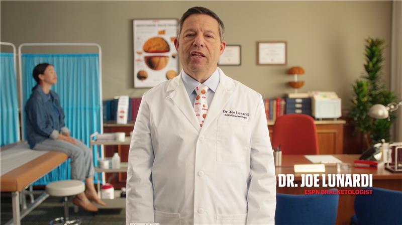 As fans gear up to enter the ESPN Tournament Challenge and fill out their brackets, ESPN Front Row caught up with ESPN’s Bracketologist – and the face of ESPN’s new Bracketbrain campaign – Joe Lunardi.